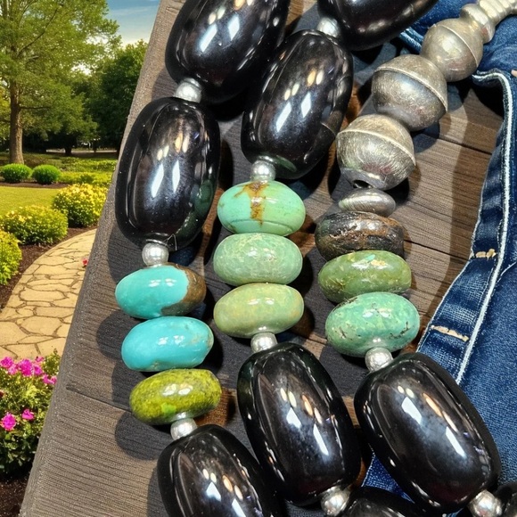 Native American Turquoise and Black Onyx Necklace - Picture 6 of 8